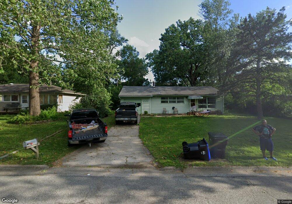 2025 SW Tara Ave, Topeka, KS 66611 - photo 1