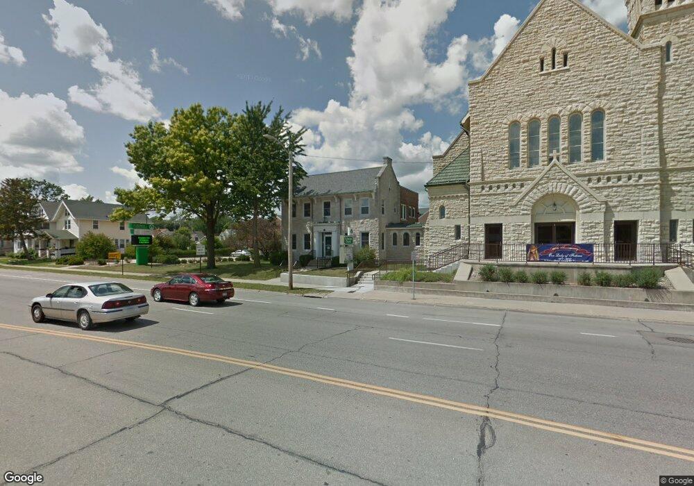 510 1st Ave NW, Cedar Rapids, IA 52405 - photo 1