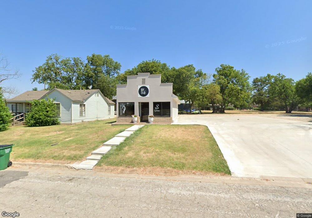 717 Bird St, Gainesville, TX 76240 - photo 1