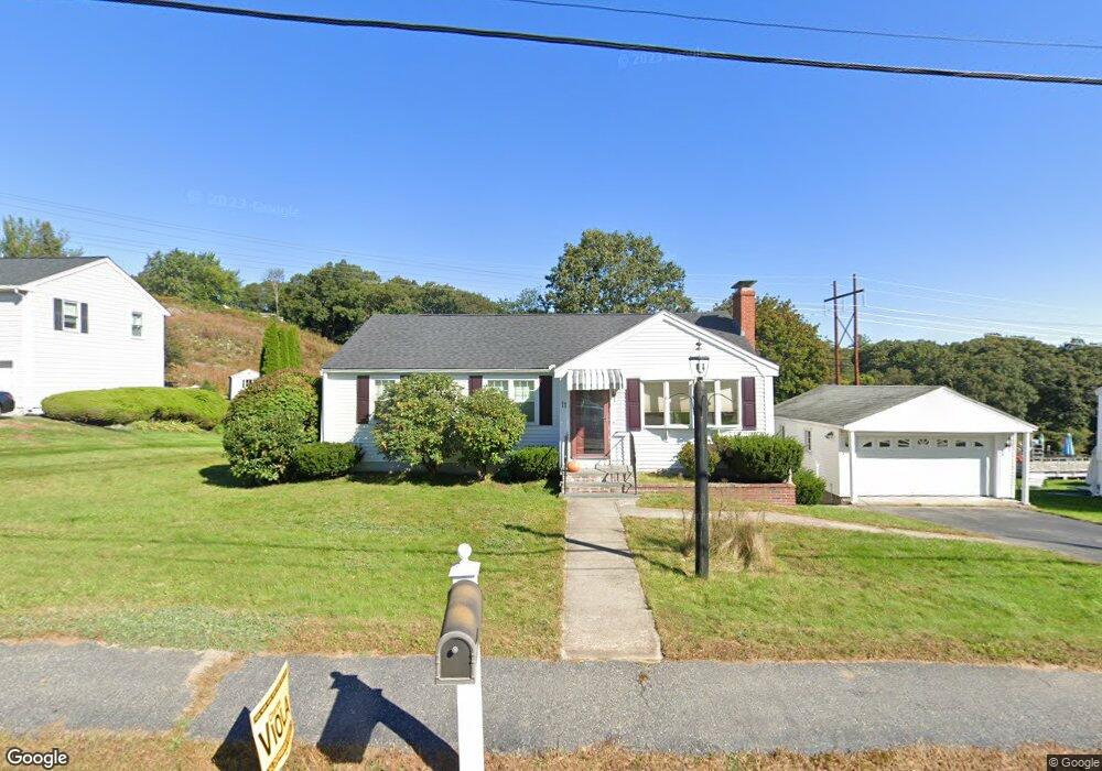 11 Seneca Rd, Woburn, MA 01801 - photo 1