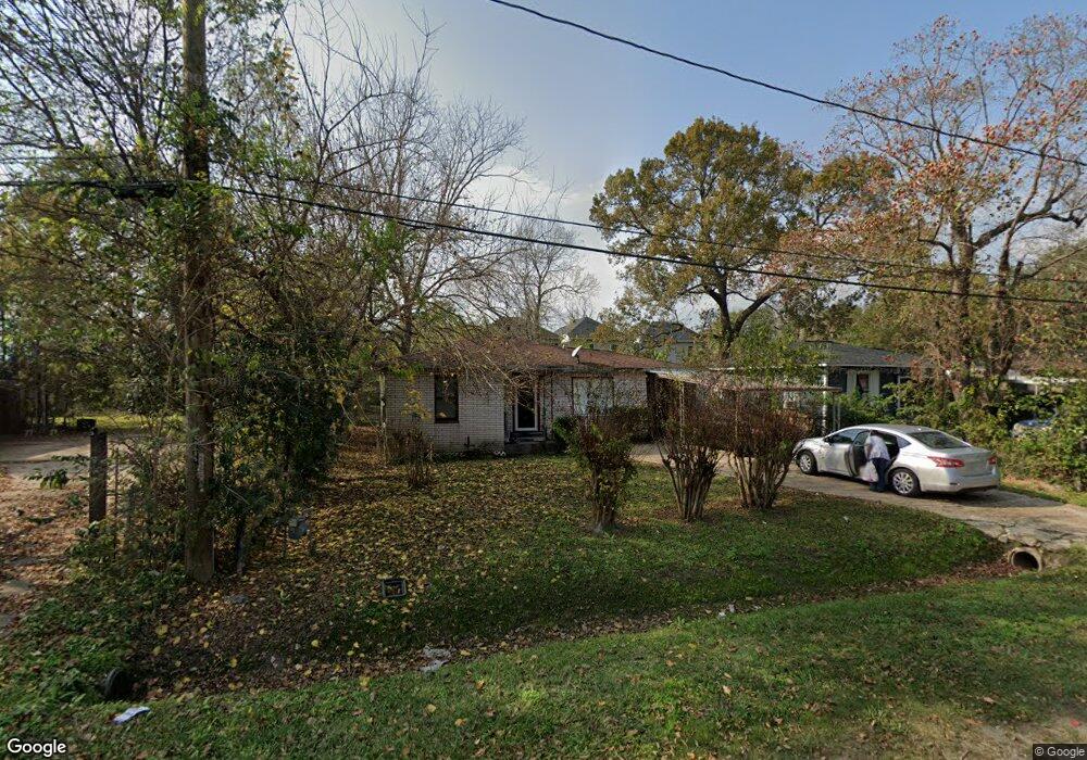 5831 Phillips St, Houston, TX 77091 - photo 1