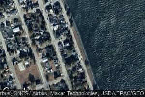 706 River St, Sabula, IA 52070