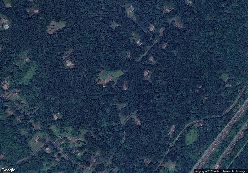 8 Timbermill Rd, Sandy Hook, CT 06482 - photo 1