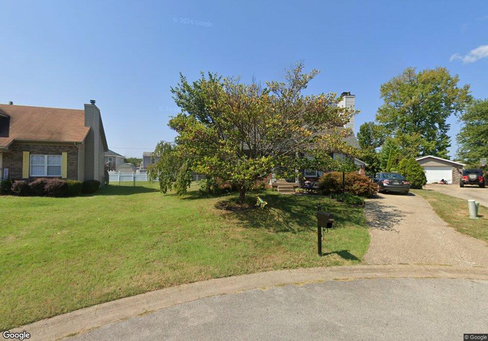 7902 Laura Jean Ct, Louisville, KY 40291 - photo 1