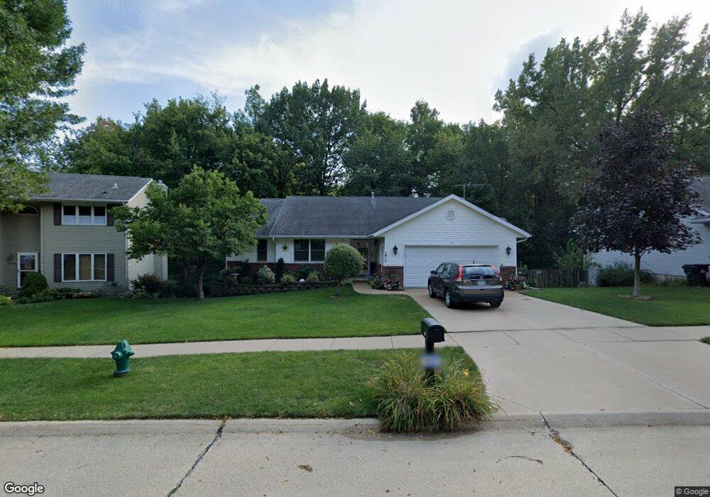 1617 Whitters Way NW, Cedar Rapids, IA 52405 - photo 1