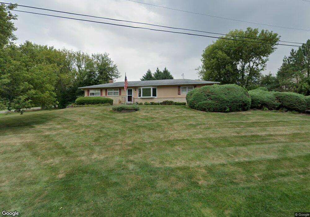 137 Old Farm Ln, Carpentersville, IL 60110 - photo 1