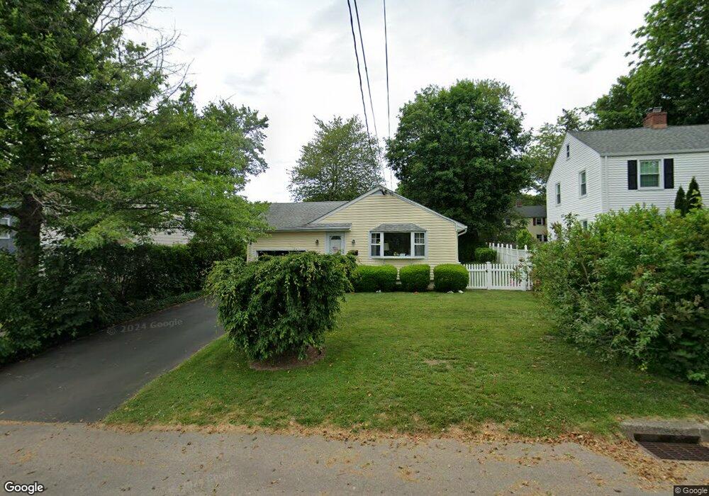 307 Bennett St, Fairfield, CT 06825 - photo 1