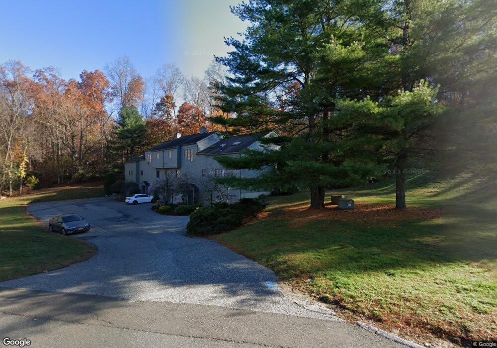 39 Ledgewood Dr unit 39, Brookfield, CT 06804 - photo 1