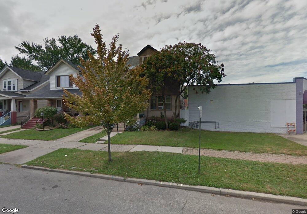 1383 Beaconsfield Ave, Grosse Pointe Park, MI 48230 - photo 1