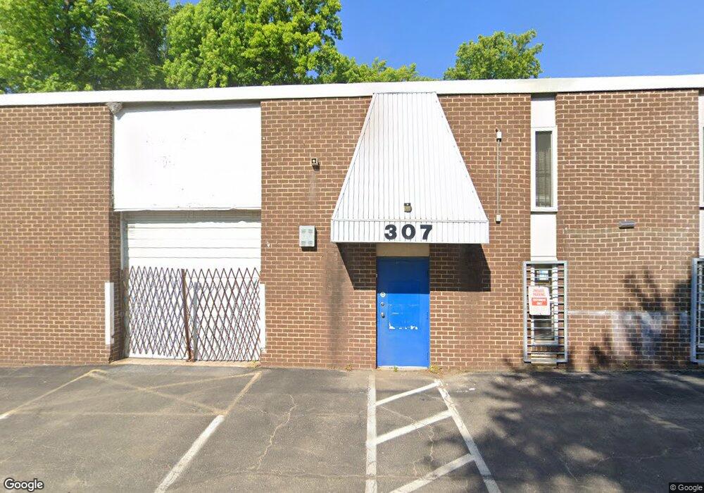 307 Ritchie Rd, Capitol Heights, MD 20743 - photo 1