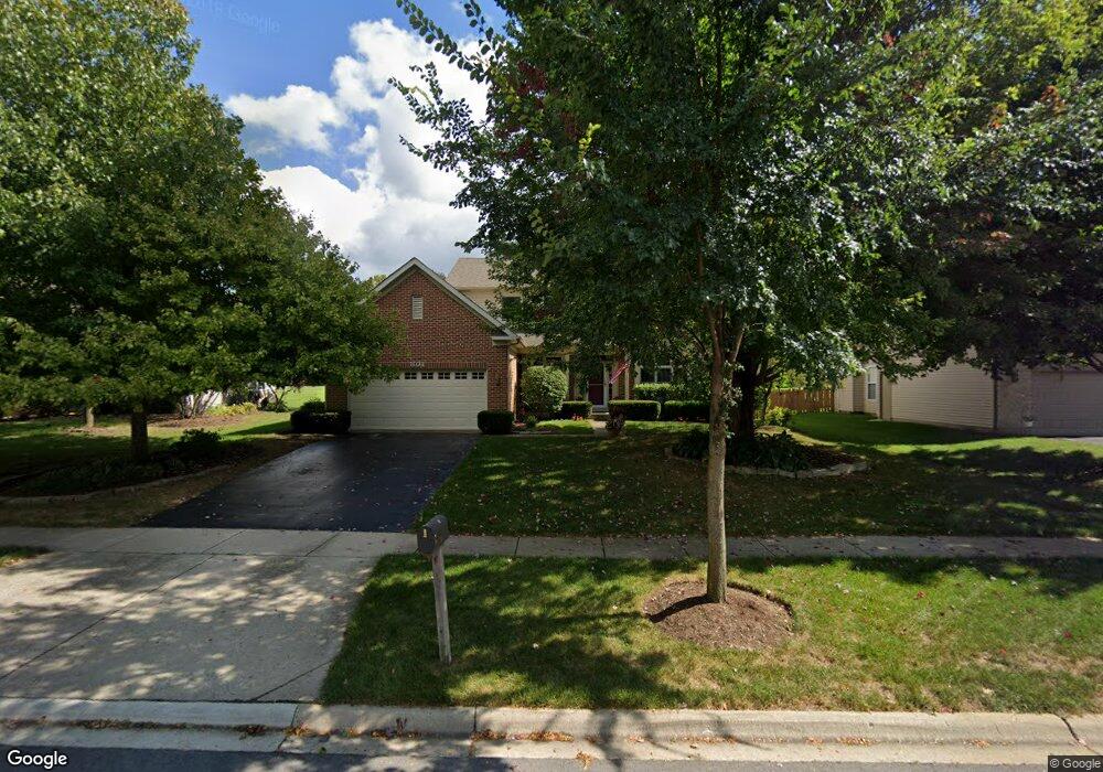 801 Hackberry Ln, Algonquin, IL 60102 - photo 1