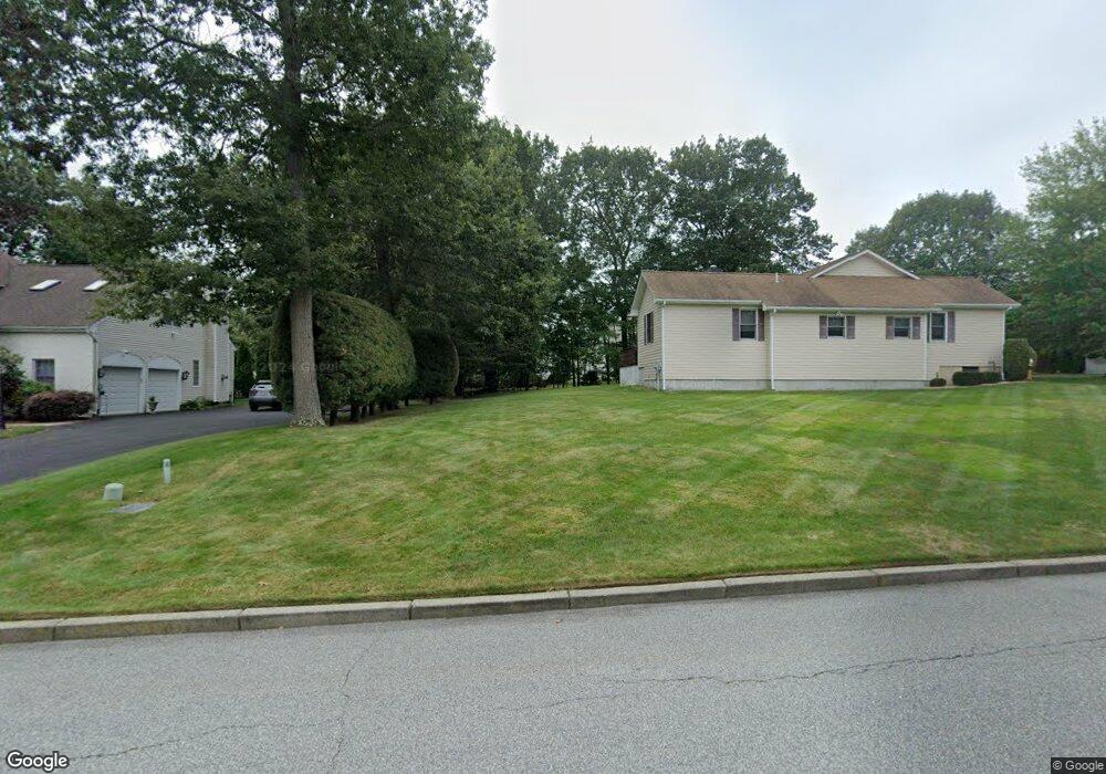 76 Raven Cir, Cranston, RI 02921 - photo 1