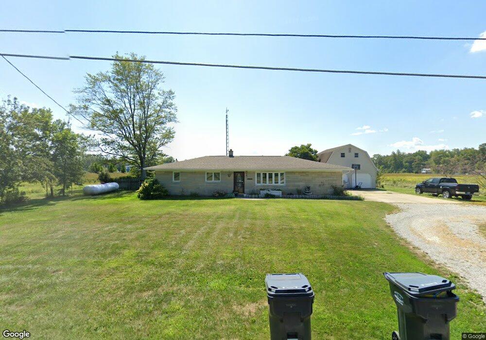 3885 W Deaver Rd, Columbus, IN 47201 - photo 1