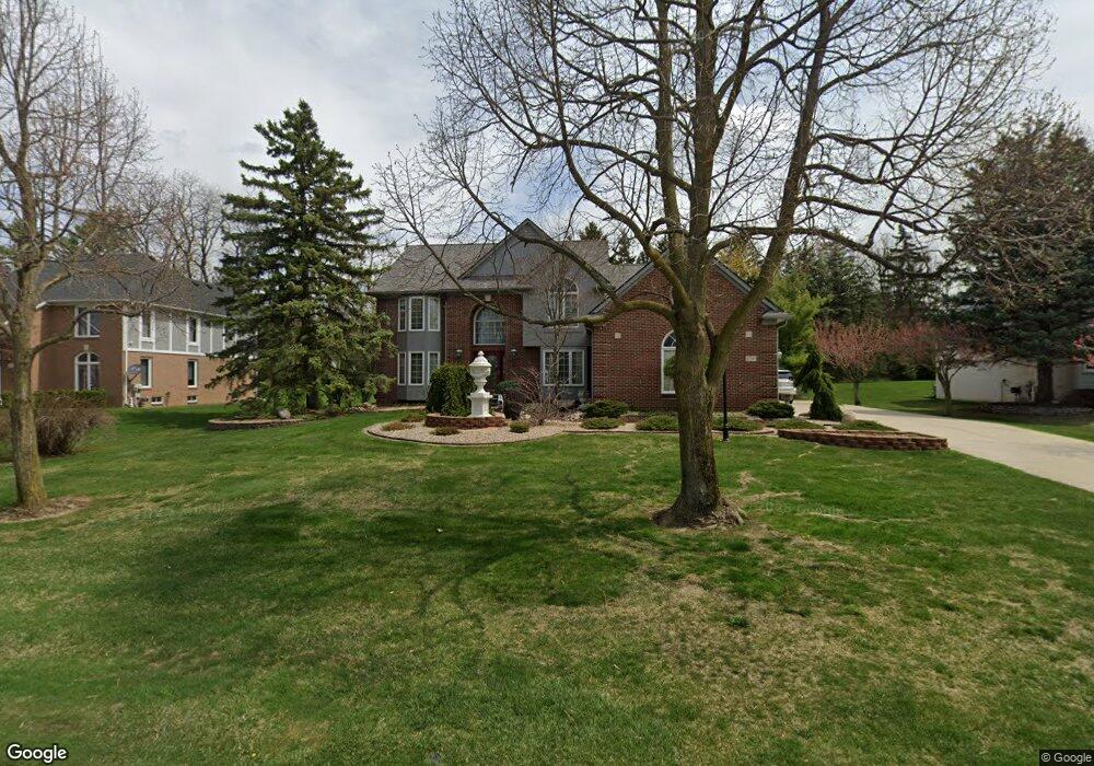 1791 Hickory Bark Ln, Bloomfield Hills, MI 48304 - photo 1