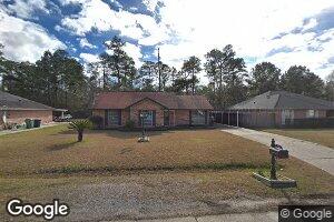 140 S Cherrywood Ln, Pearl River, LA 70452