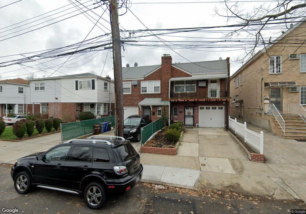 6236 136th St, Flushing, NY 11367 - photo 1