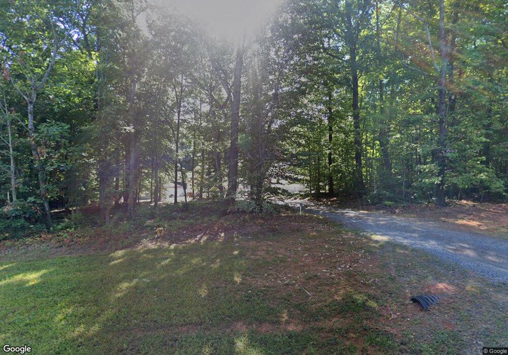 1033 Circle b Dr, Asheboro, NC 27205 - photo 1