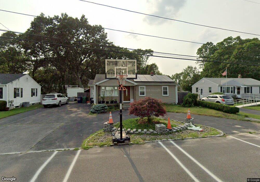 39 Pettis Dr, Warwick, RI 02889 - photo 1