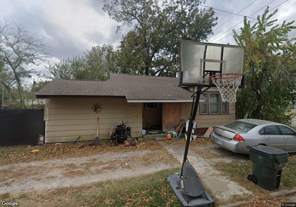 1120 W 1st St, Okmulgee, OK 74447 - photo 1