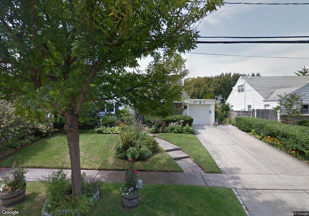 81 Jefferson Blvd, Atlantic Beach, NY 11509 - photo 1