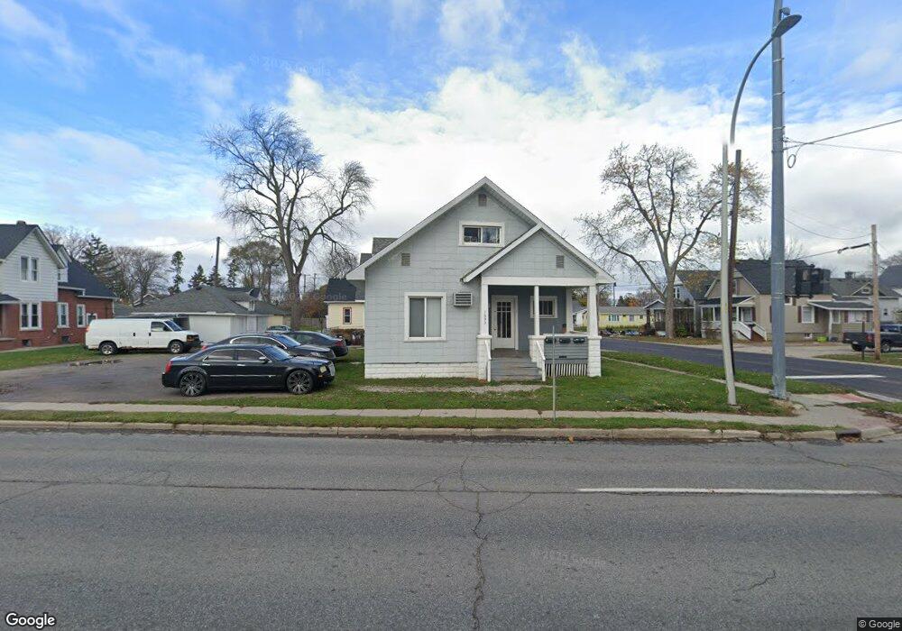 1603 Lapeer Ave, Port Huron, MI 48060 - photo 1