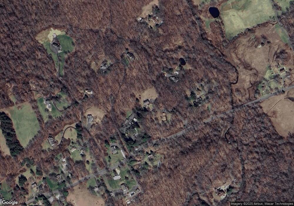 91 Cross Hwy, Redding, CT 06896 - photo 1