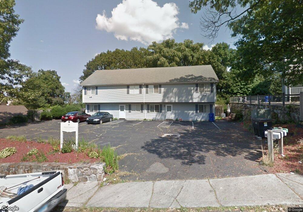 2 1/2 Laura St unit 3, Norwalk, CT 06854 - photo 1