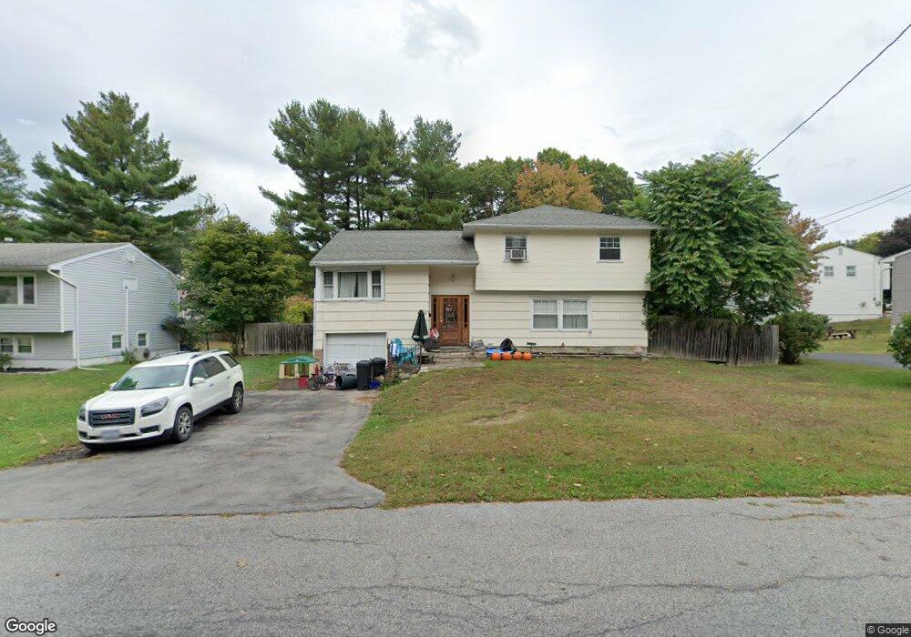 5 Lynbrook Rd, Poughkeepsie, NY 12603 - photo 1