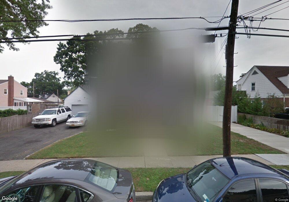 34 Lee St, Roosevelt, NY 11575 - photo 1