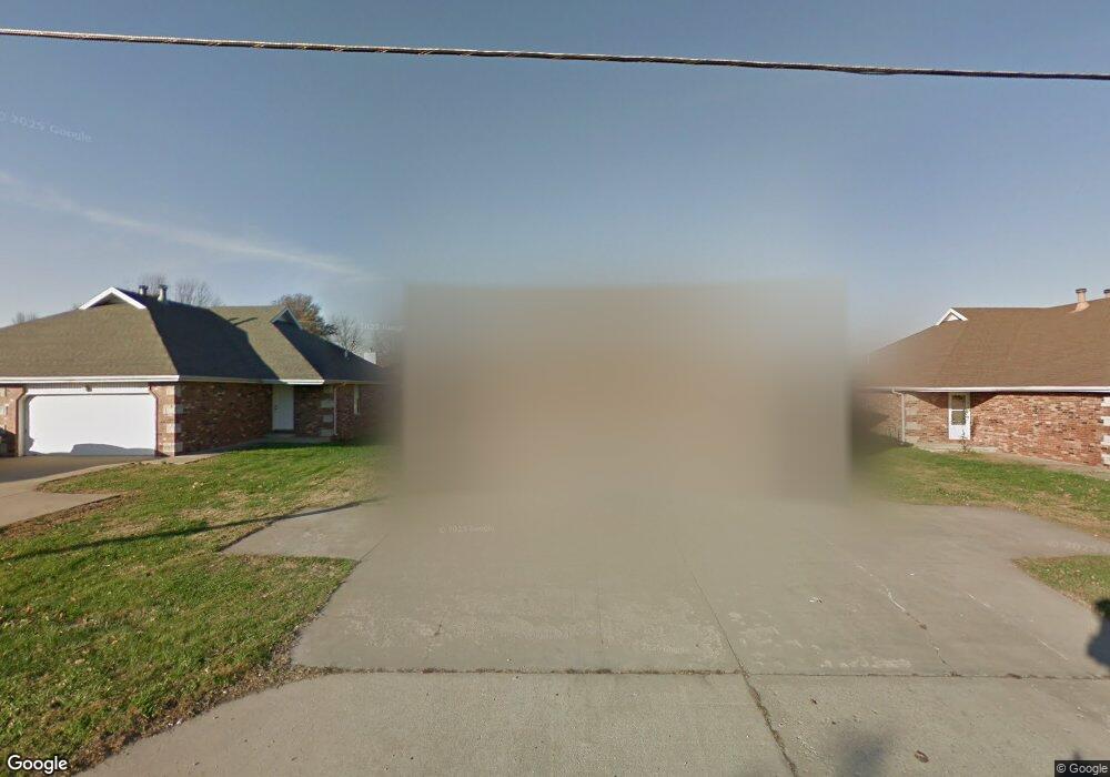 929 N Main St, Nixa, MO 65714 - photo 1