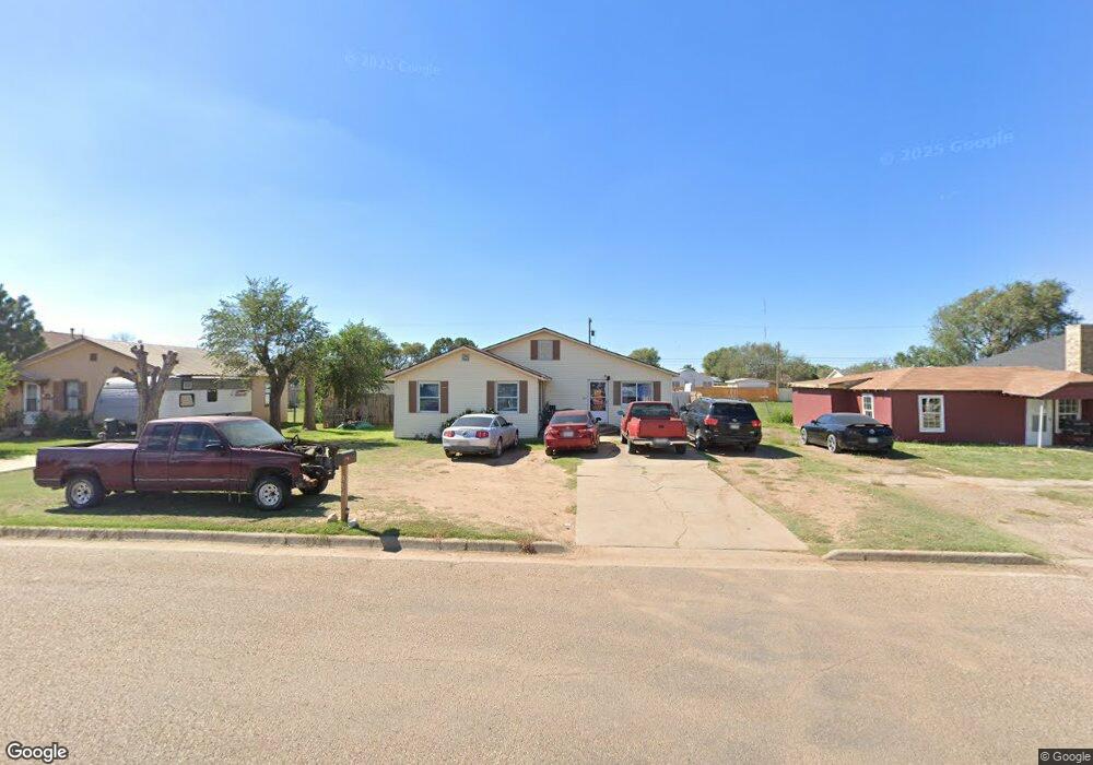 814 Durrett Ave, Dumas, TX 79029 - photo 1