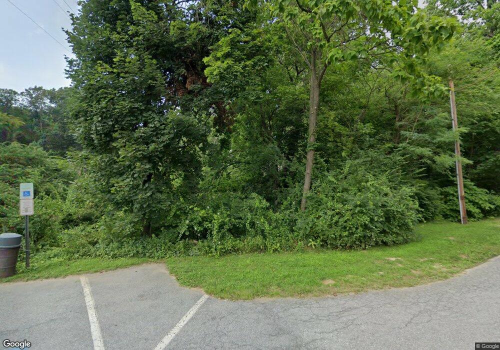 1403 S Fairview Rd, Allentown, PA 18103 - photo 1