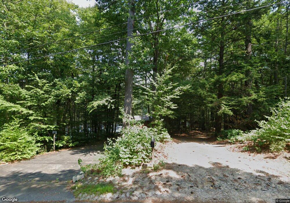 93 Lakeview Dr, Nottingham, NH 03290 - photo 1