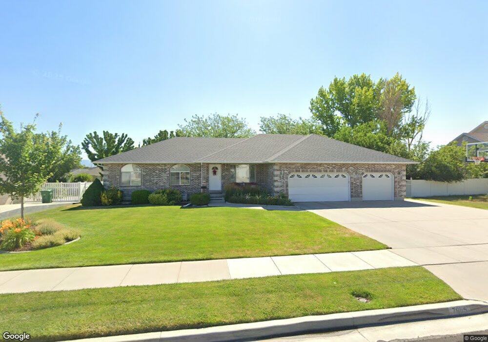 7655 S 5200 W, West Jordan, UT 84081 - photo 1