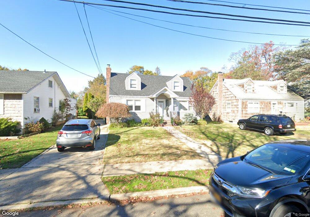 1722 Slocum St, Hewlett, NY 11557 - photo 1