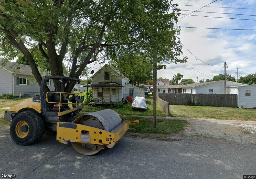 105 S Main St, Grandview, IA 52752 - photo 1