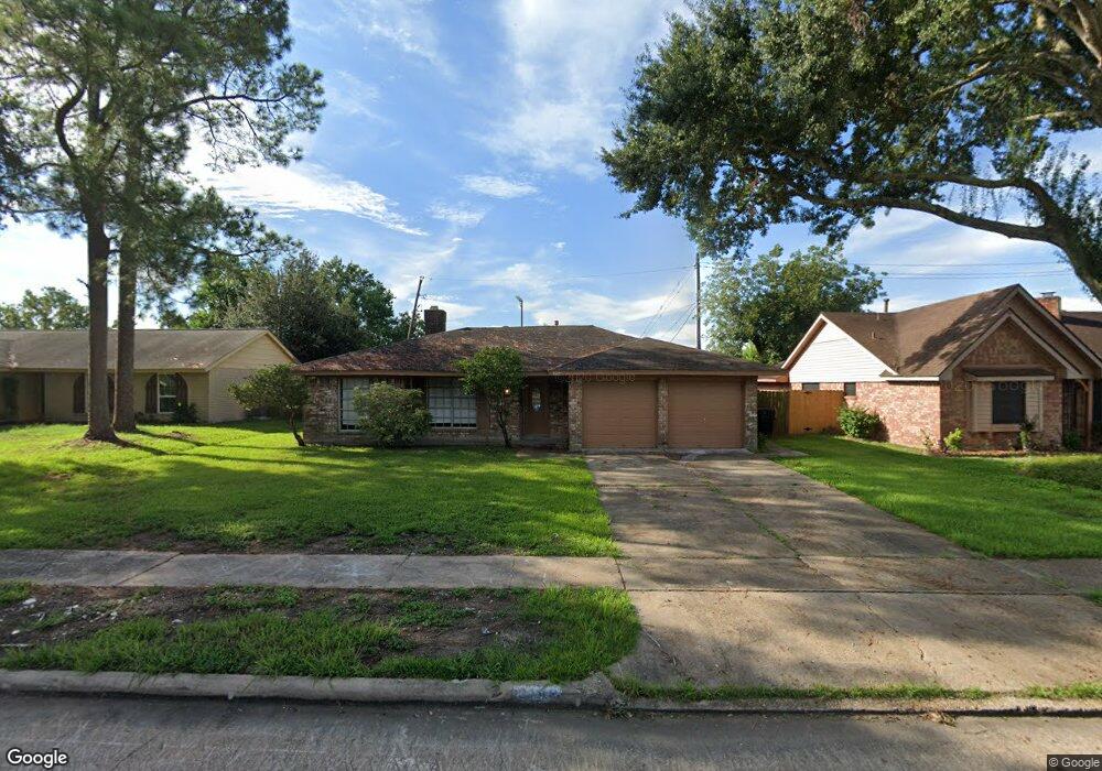 8402 Lettie St, Houston, TX 77075 - photo 1