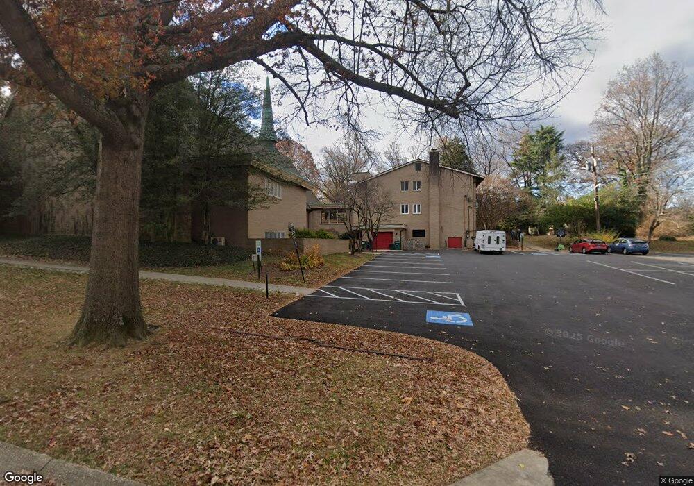 8814 Kensington Pkwy, Chevy Chase, MD 20815 - photo 1