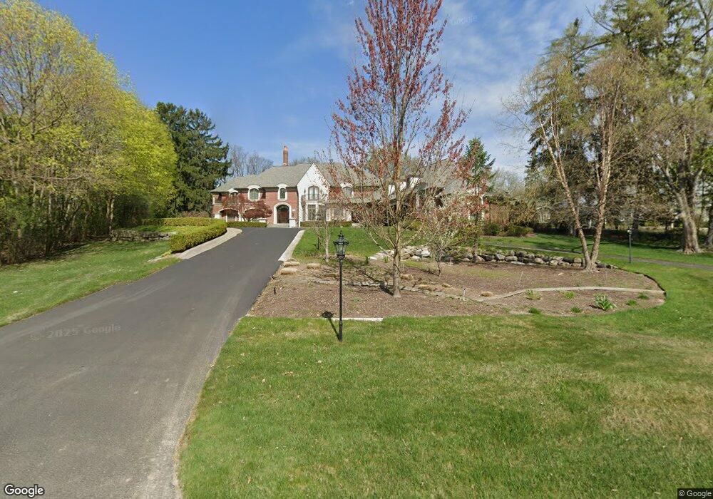 4930 Charing Cross Rd, Bloomfield Hills, MI 48304 - photo 1