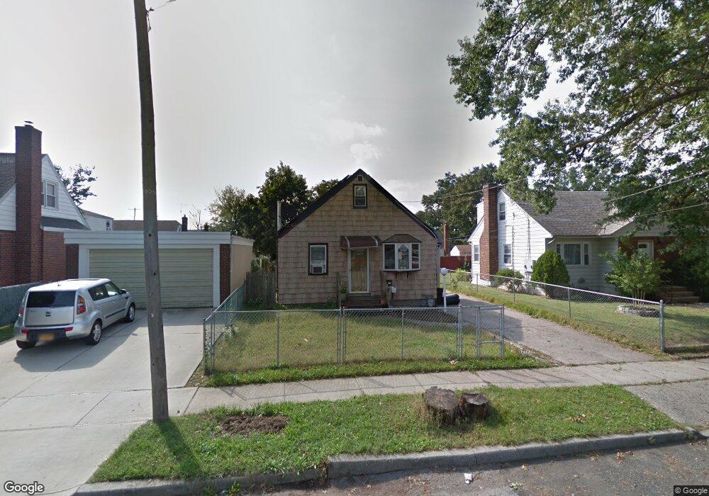 1371 Hancock St, Elmont, NY 11003 - photo 1