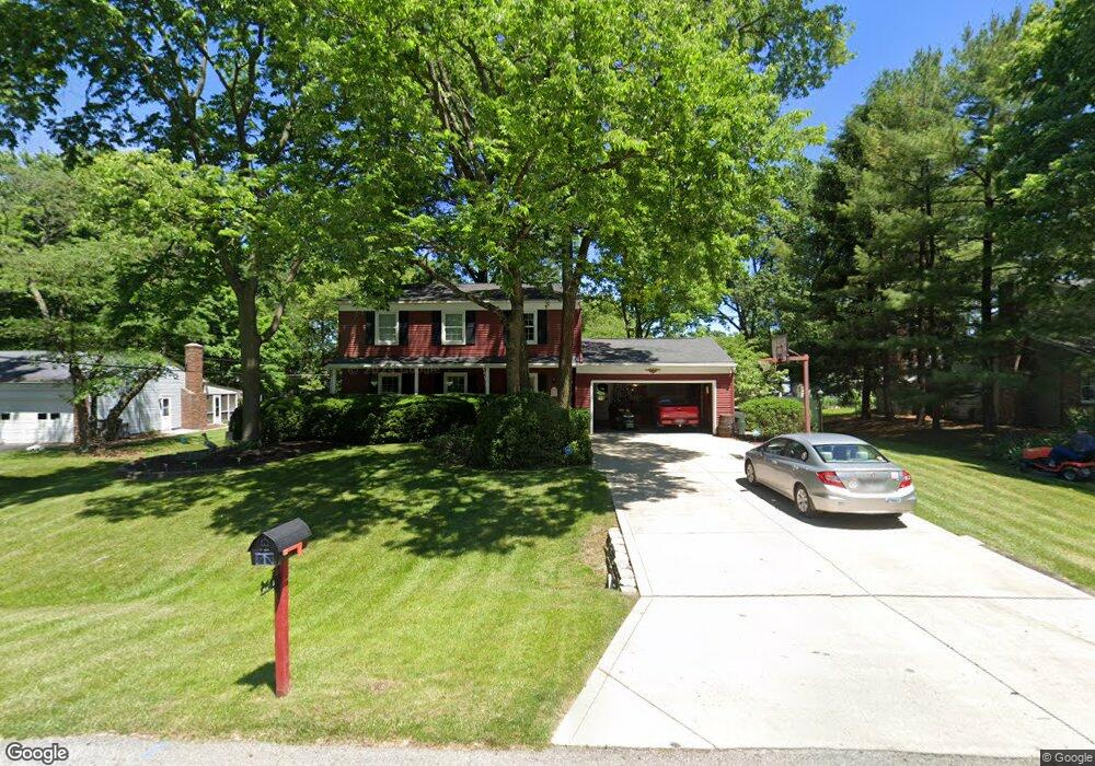 5674 Concord Hill Dr, Columbus, OH 43213 - photo 1