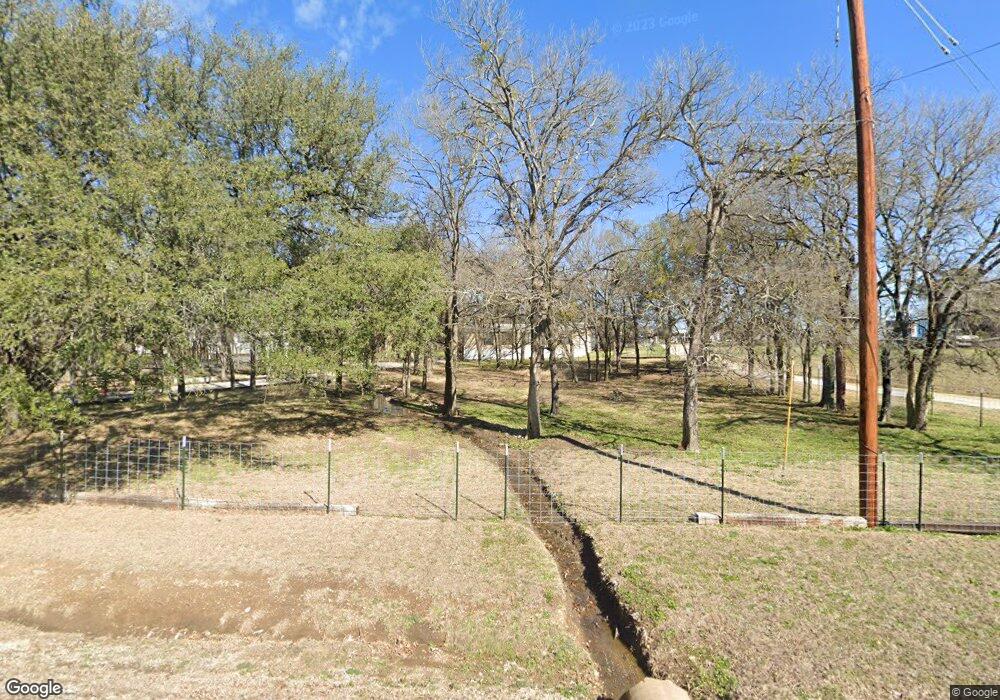 1055 Highland Cir, Springtown, TX 76082 - photo 1