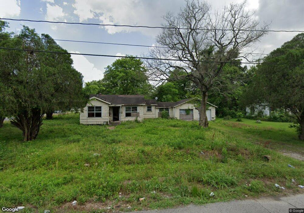 7452 Carothers St, Houston, TX 77028 - photo 1