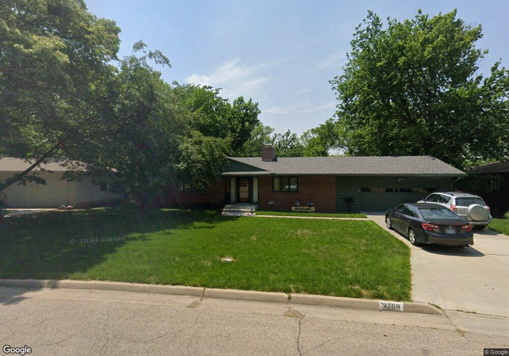 2709 SW Boswell Ave, Topeka, KS 66611 - photo 1