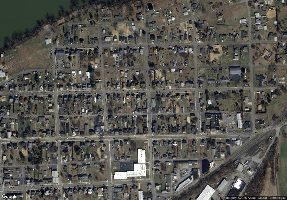 730 E 2nd St, Nescopeck, PA 18635 - photo 1