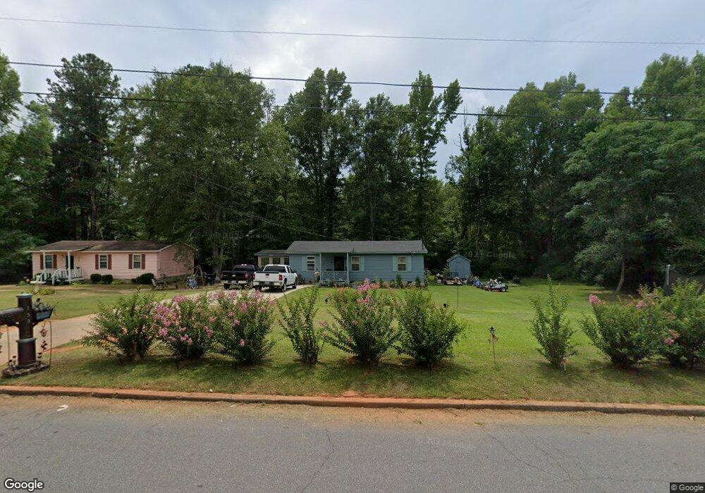 131 Bradley Cir, Barnesville, GA 30204 - photo 1