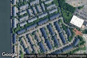 25 Holly St, Jersey City, NJ 07305