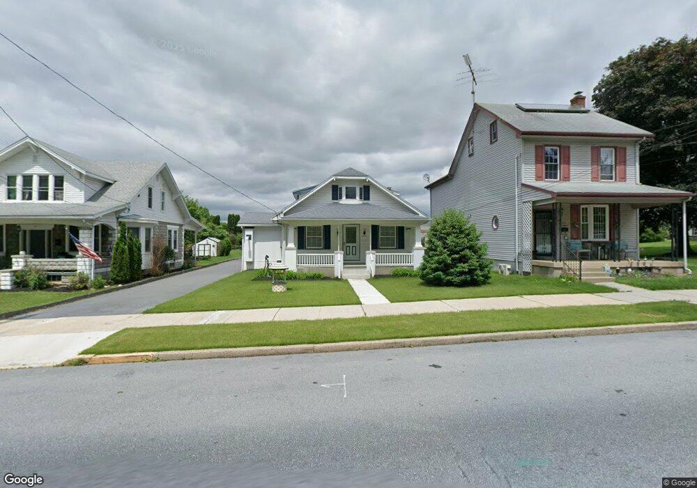 421 W High St, Womelsdorf, PA 19567 - photo 1