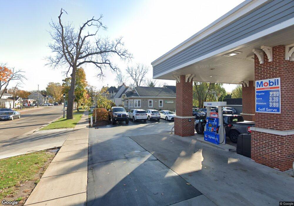 622 Main St, Delafield, WI 53018 - photo 1