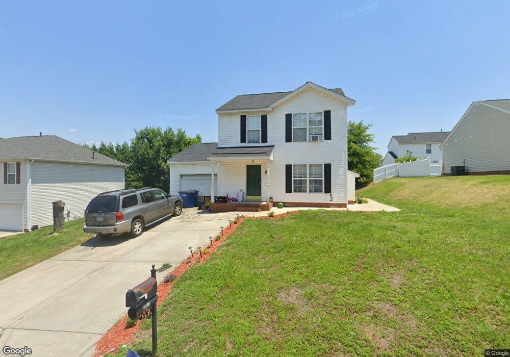 962 Ashland Ave, Statesville, NC 28677 - photo 1